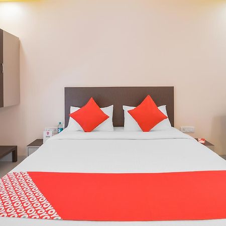 Oyo 13150 Mangal Residency Hotel Lonavala Buitenkant foto