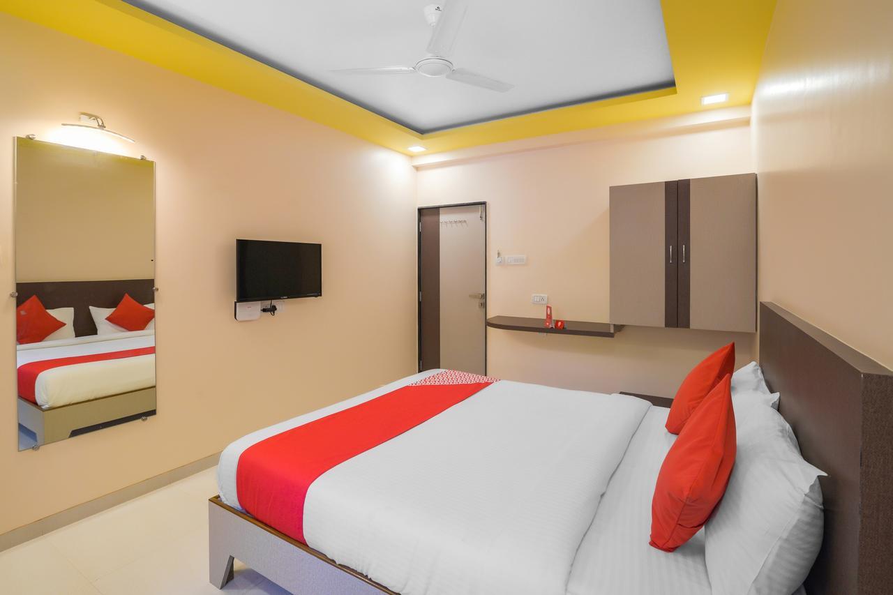 Oyo 13150 Mangal Residency Hotel Lonavala Buitenkant foto