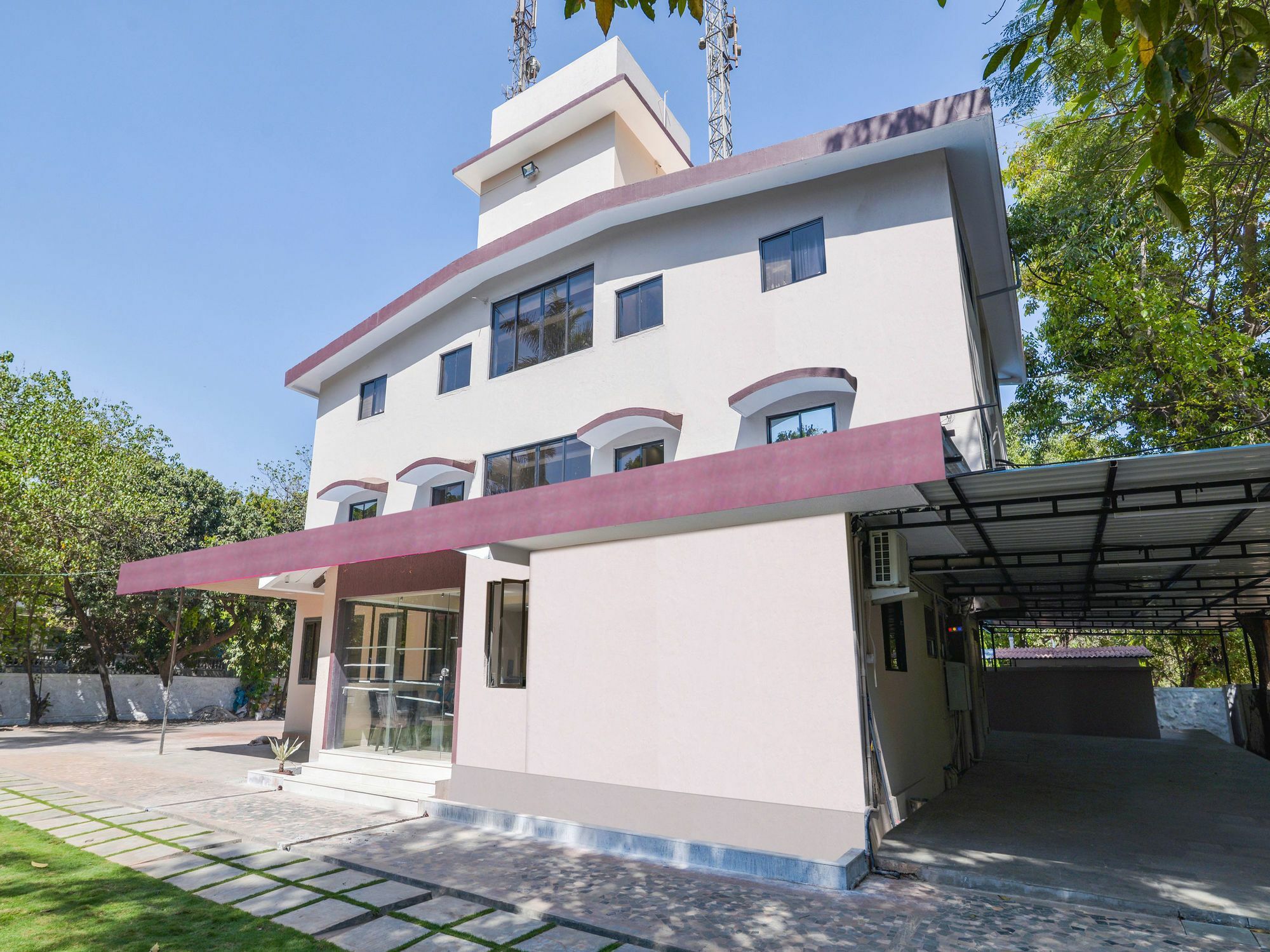 Oyo 13150 Mangal Residency Hotel Lonavala Buitenkant foto